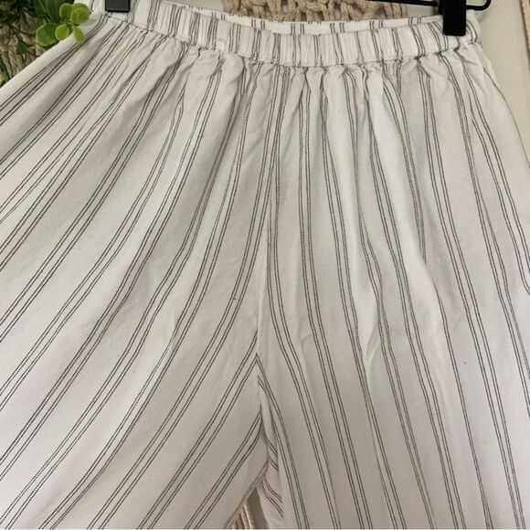 AMERICAN EAGLE Wide Leg Cropped Embroidered Crochet Beach Pants Black Stripe XS - Picture 8 of 15